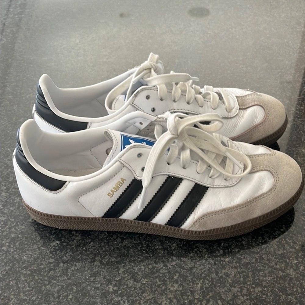 Adidas Samba Women’s 9 Mens 7.5 Great Used conditon